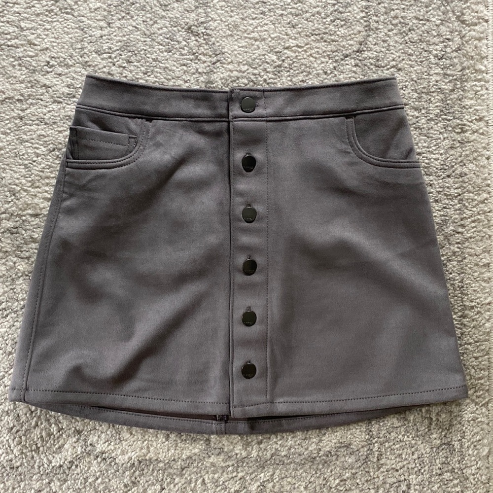 Grey suede skirt! New with tags!
